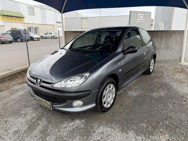 PEUGEOT 206