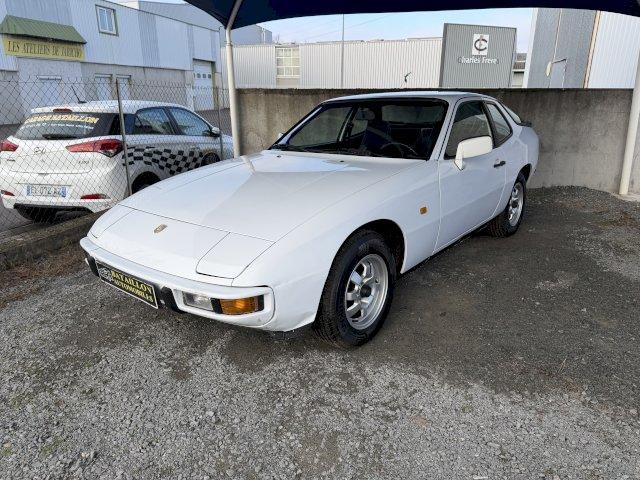 PORSCHE 924