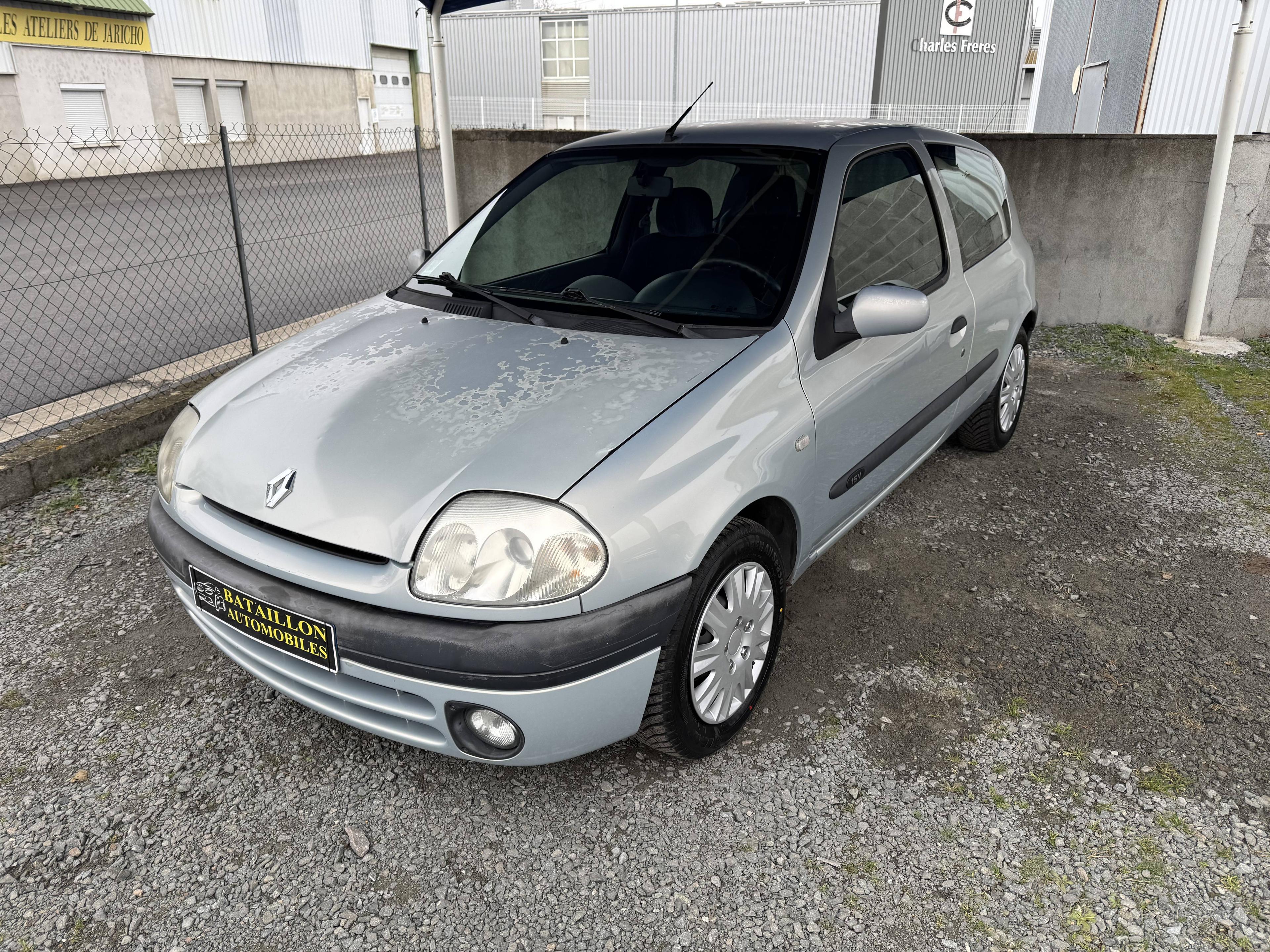 RENAULT CLIO