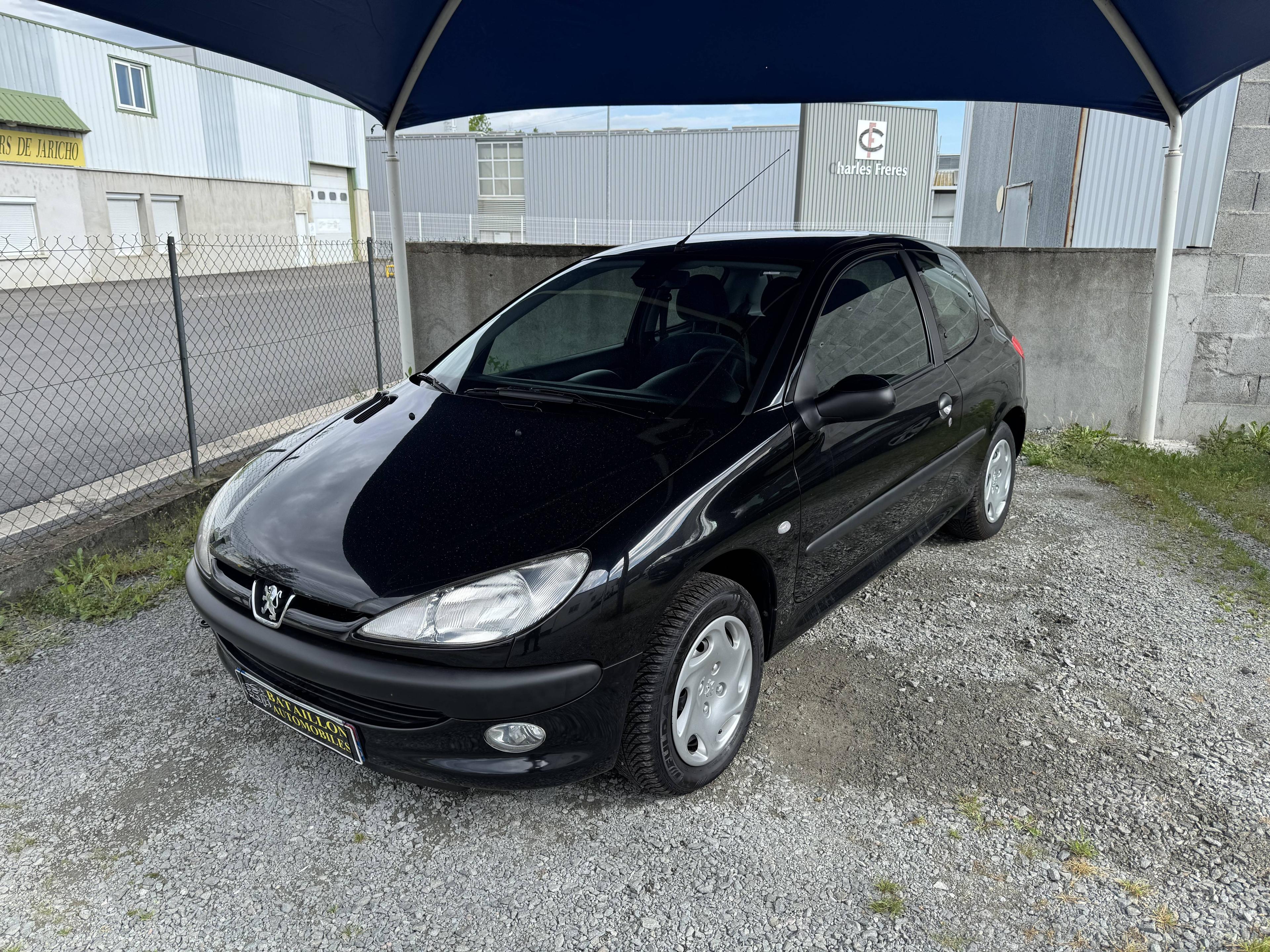 PEUGEOT 206