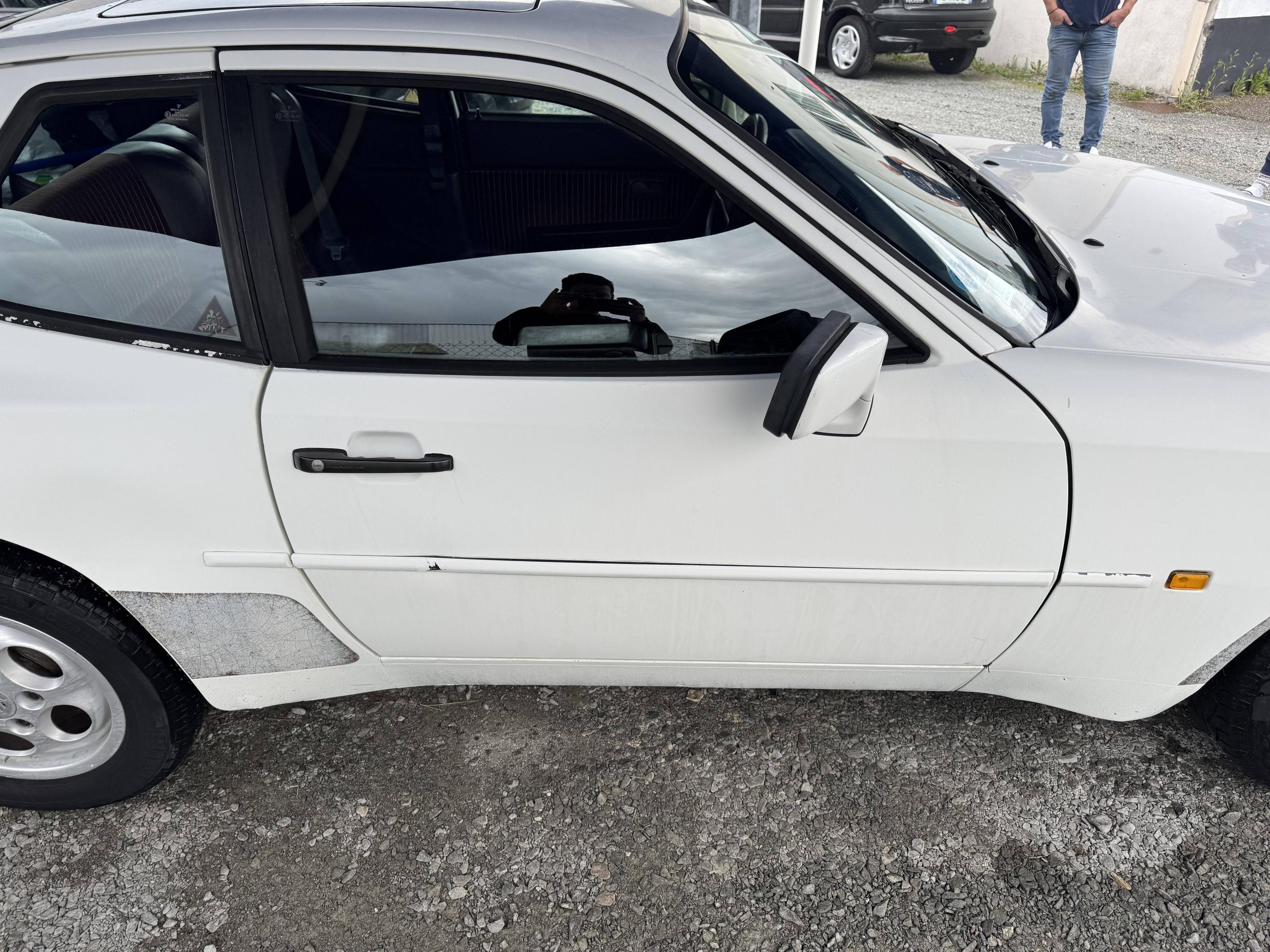 PORSCHE 944