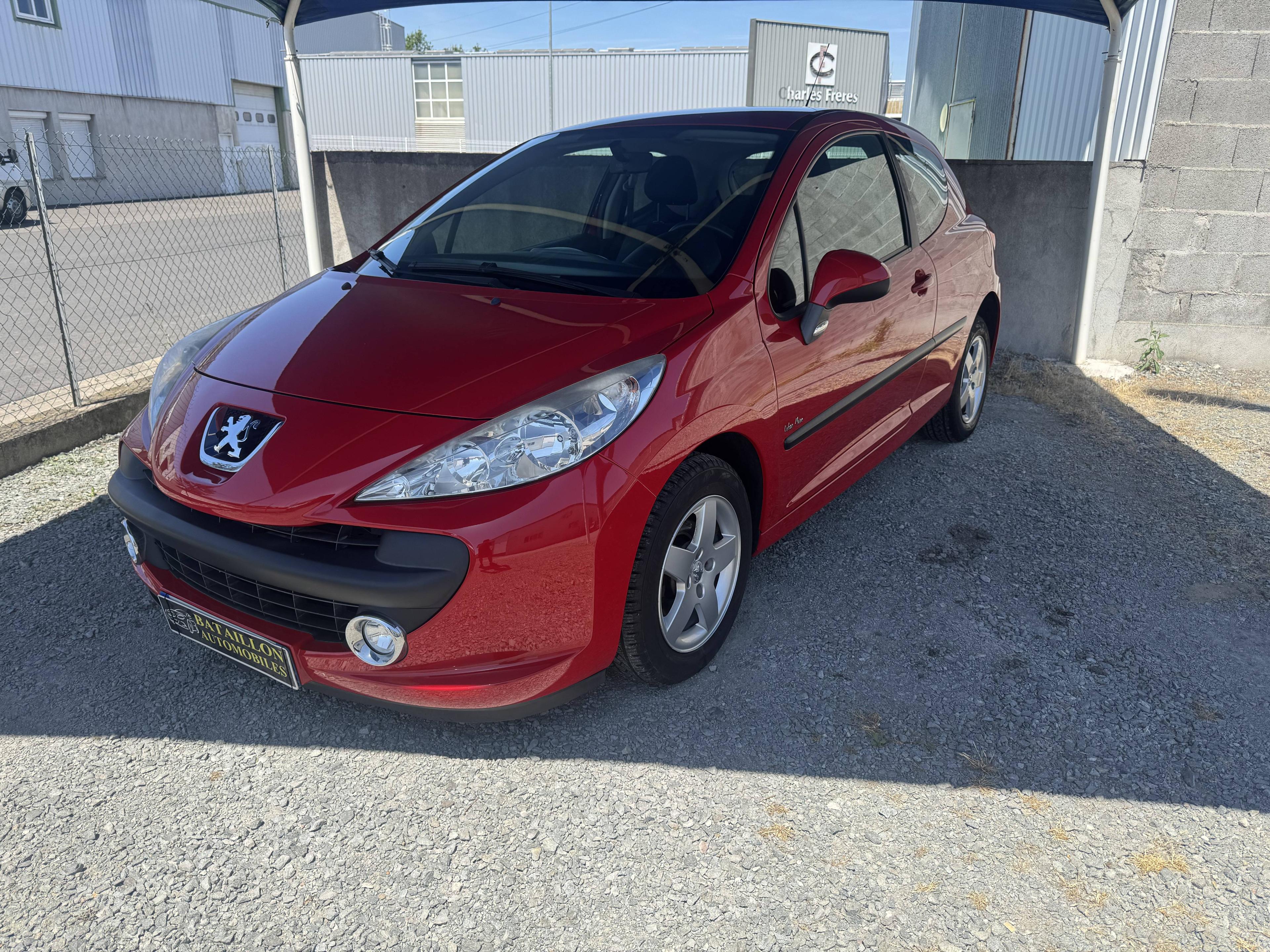 PEUGEOT 207