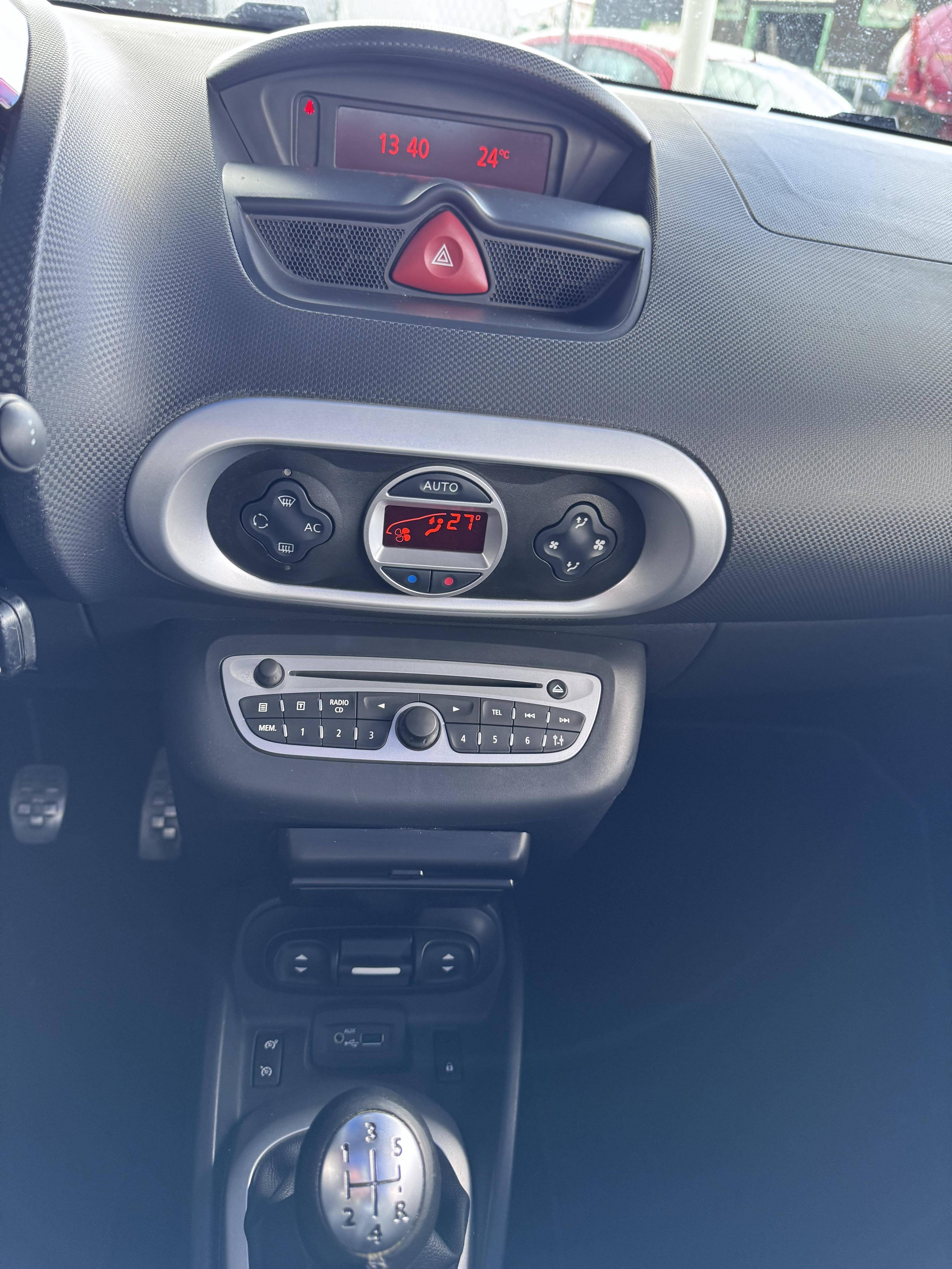RENAULT WIND