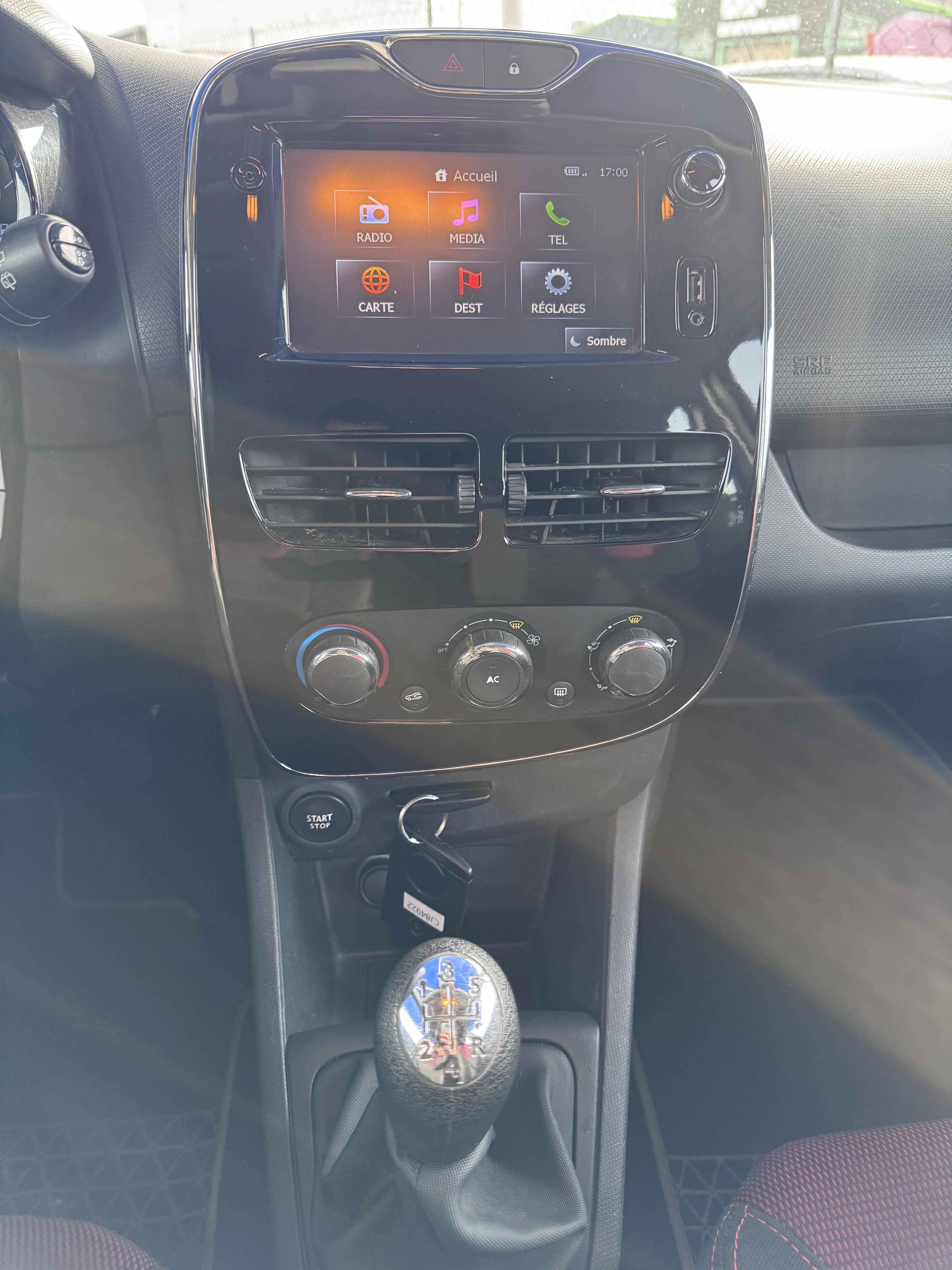 RENAULT CLIO IV