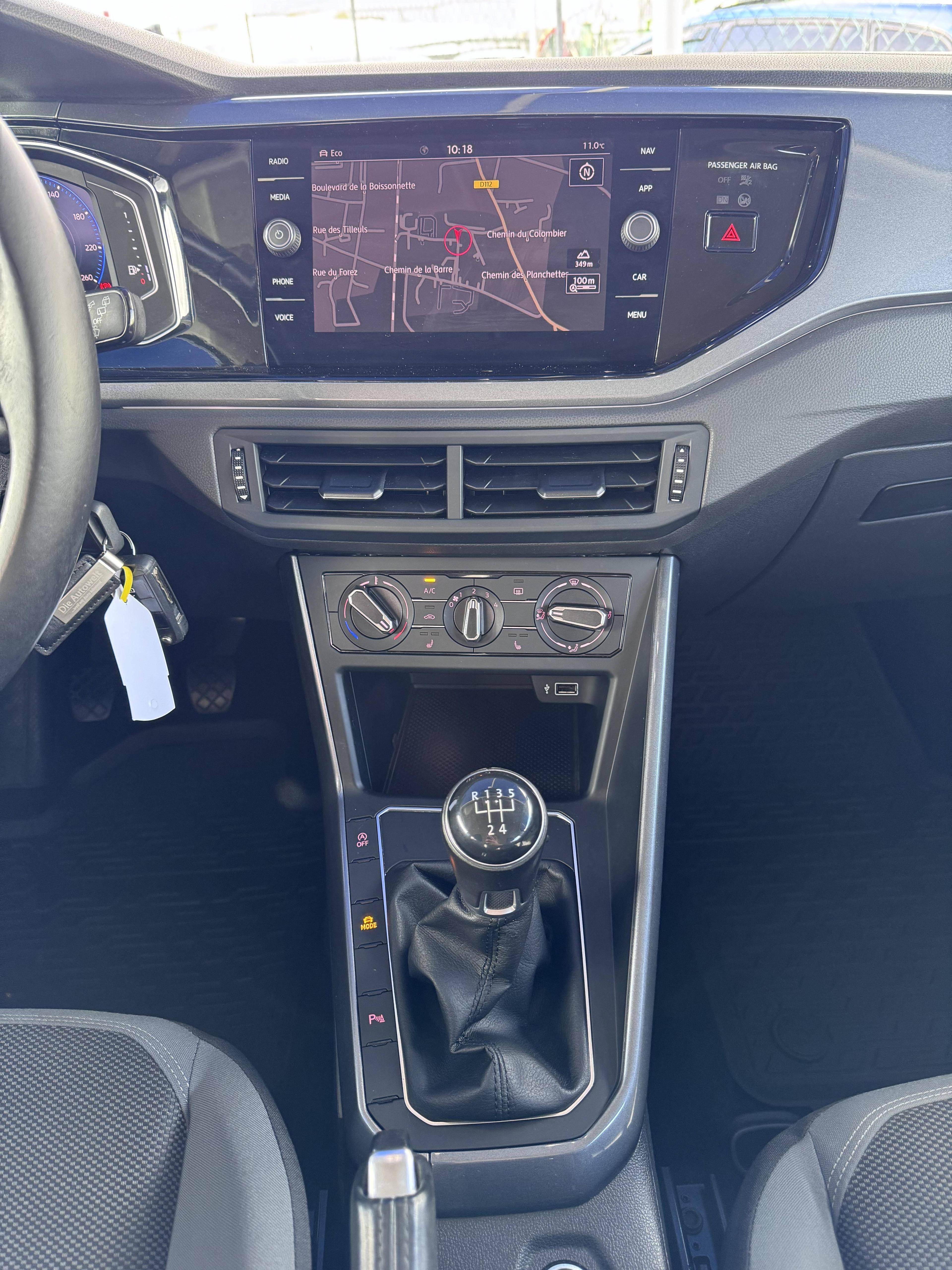 VOLKSWAGEN POLO VI