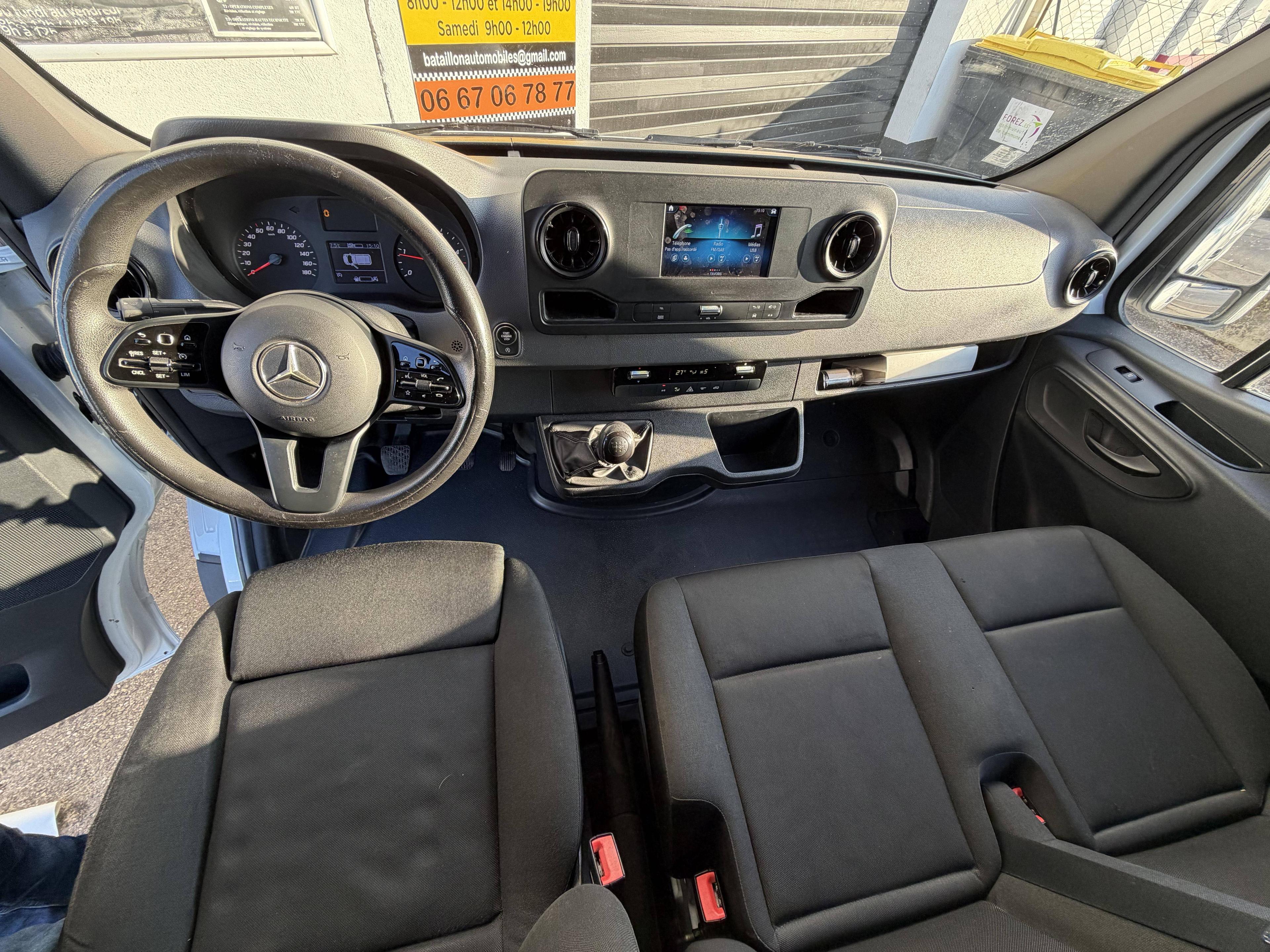 MERCEDES-BENZ SPRINTER