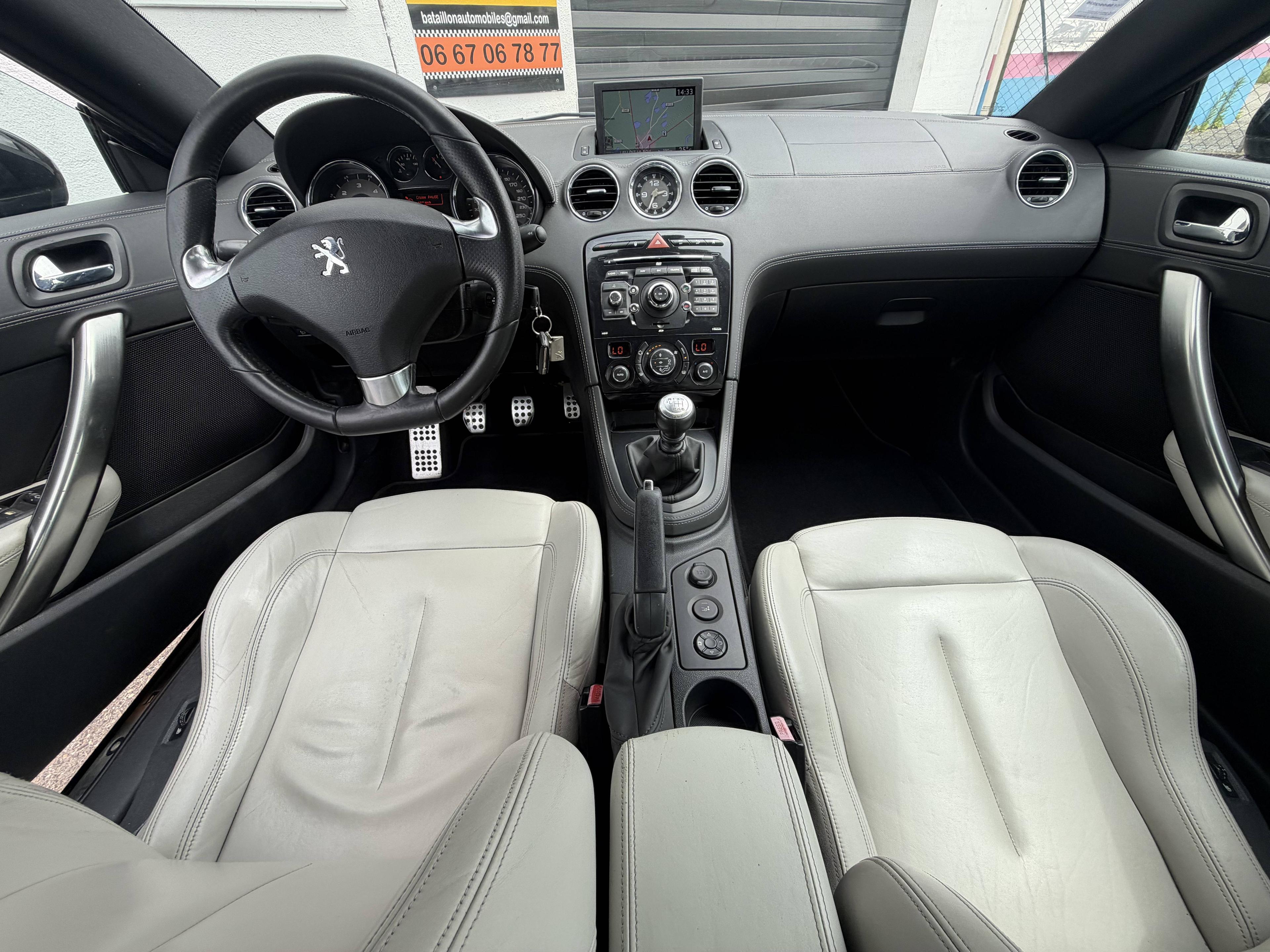 PEUGEOT RCZ