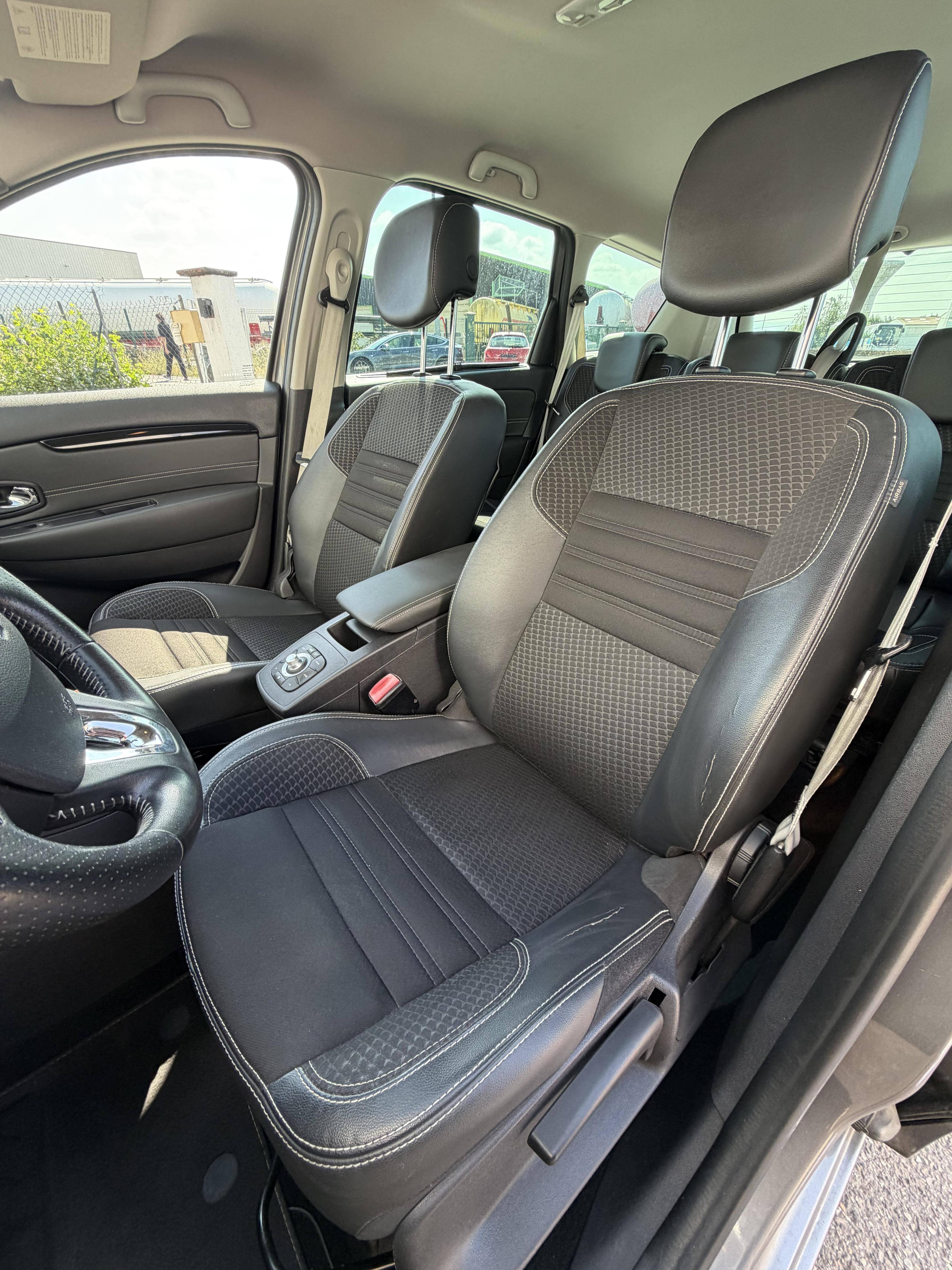 RENAULT SCENIC