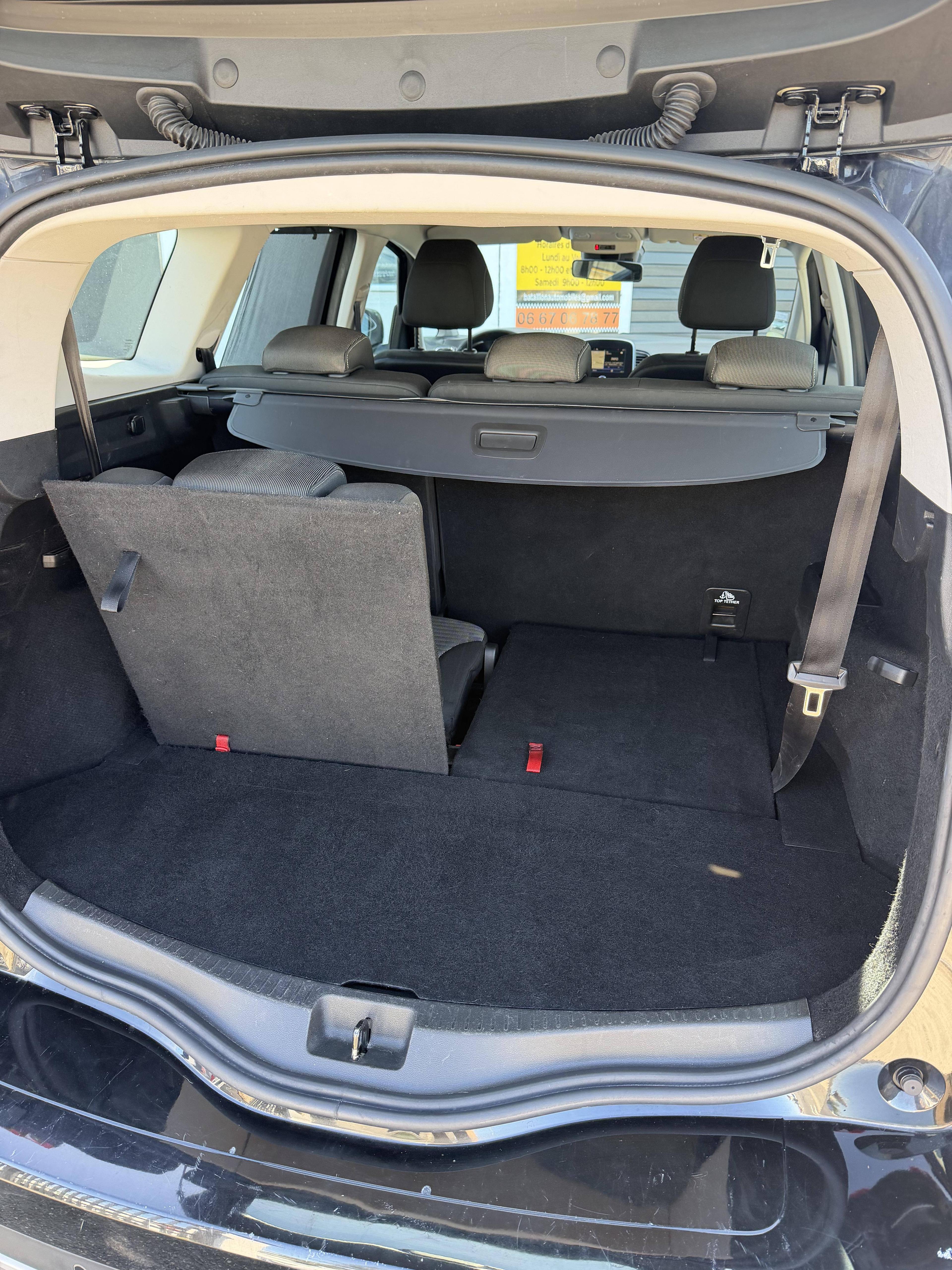 RENAULT GRAND SCENIC