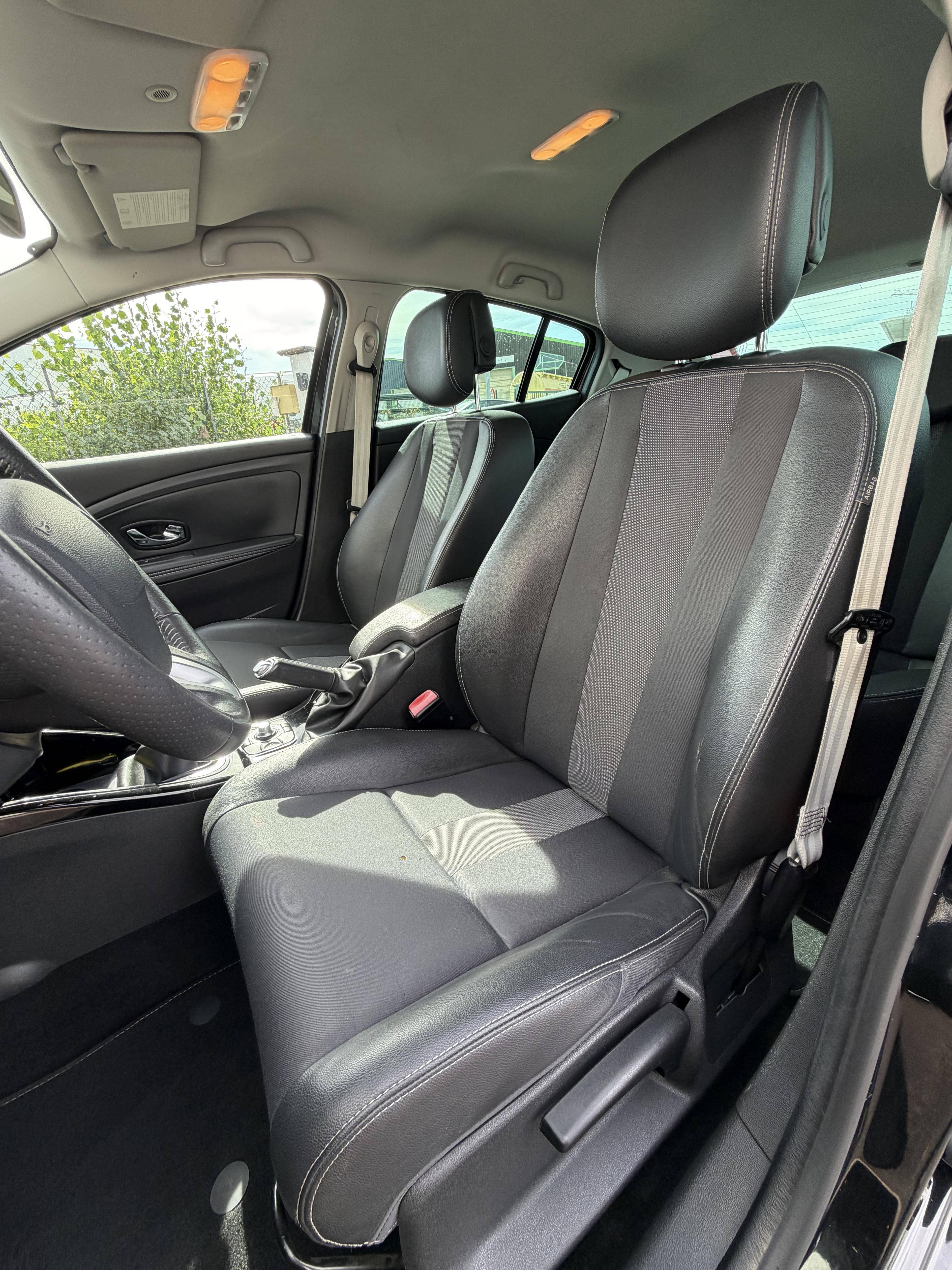 RENAULT MEGANE III BERLINE 5 PTES.