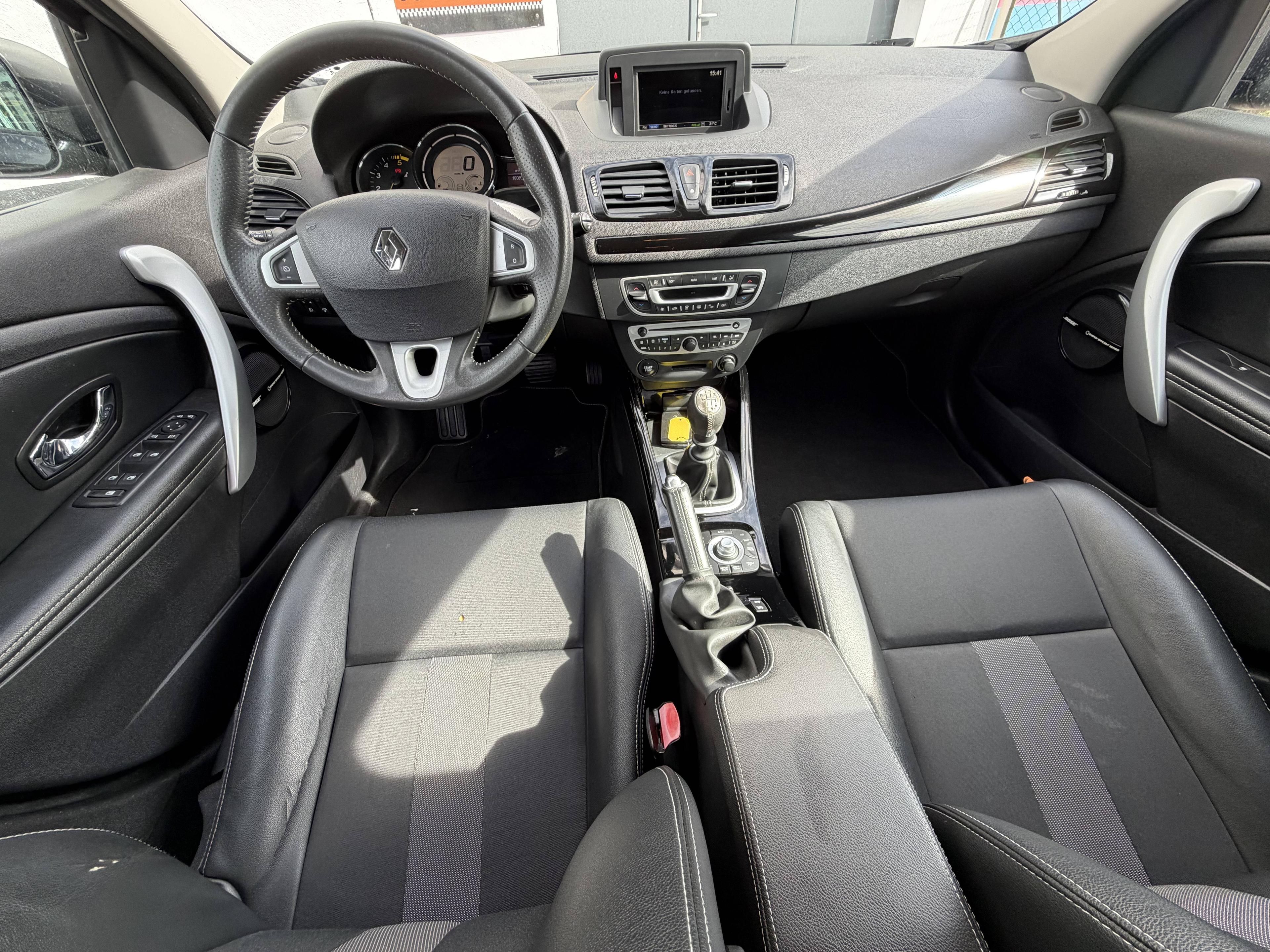 RENAULT MEGANE III BERLINE 5 PTES.